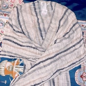 American Eagle NWT Fringe Kimono / Cover Up / Cardigan